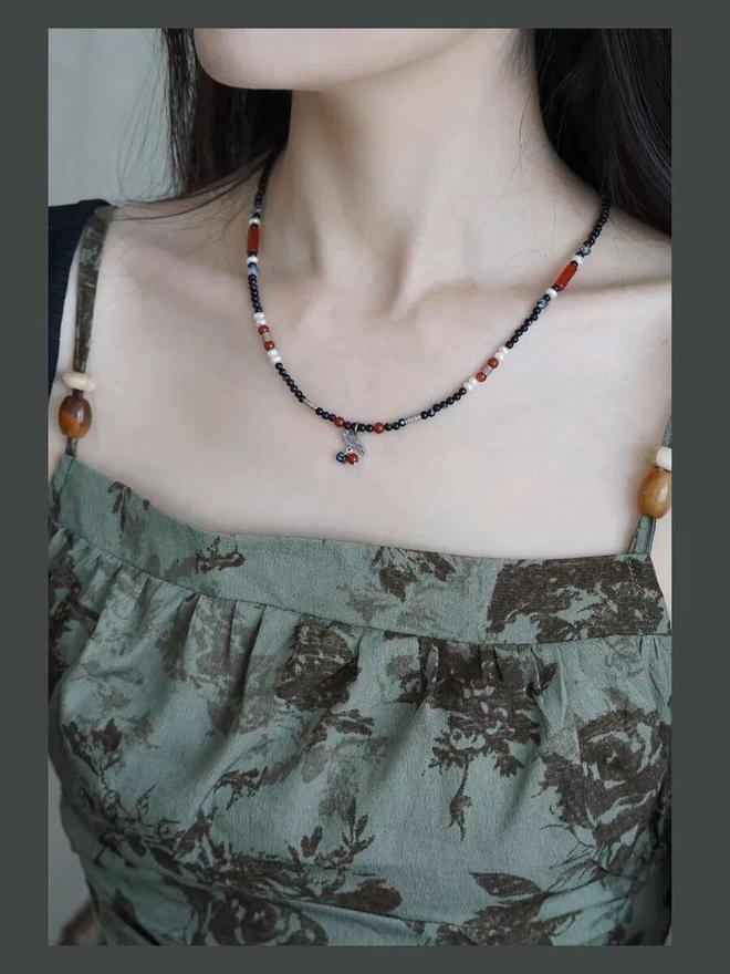 ”首饰搭配法给你东方美人震撼ky开元棋牌看懂 “地母系(图10) ”首饰搭配法给你东方美人震撼ky开元棋牌看懂 “地母系(图10)