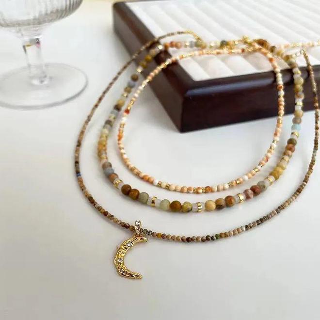 ”首饰搭配法给你东方美人震撼ky开元棋牌看懂 “地母系(图3) ”首饰搭配法给你东方美人震撼ky开元棋牌看懂 “地母系(图3)