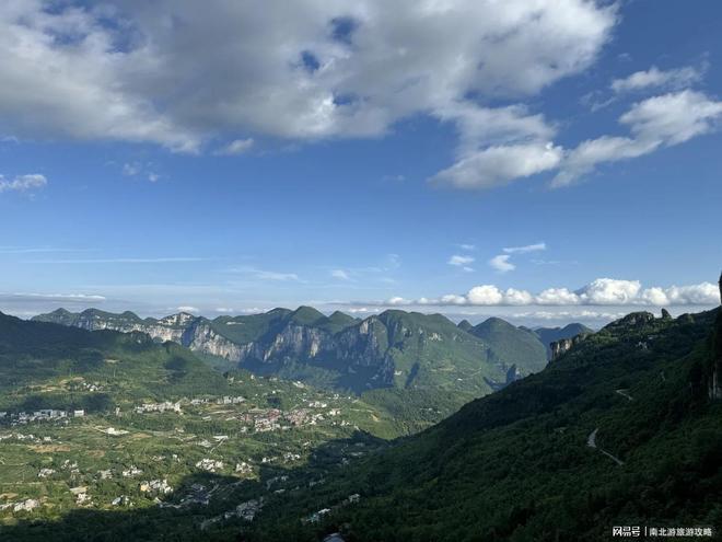 天四晚详细行程清江蝴蝶崖+梭布垭!开元棋牌恩施必打卡的景点有哪些?5(图3) 天四晚详细行程清江蝴蝶崖+梭布垭!开元棋牌恩施必打卡的景点有哪些?5(图3)
