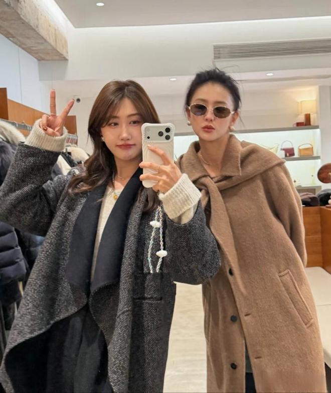 色大衣”不管是多大 分分钟穿出气质感ky开元棋牌42岁佟丽娅又带火“棕(图5)