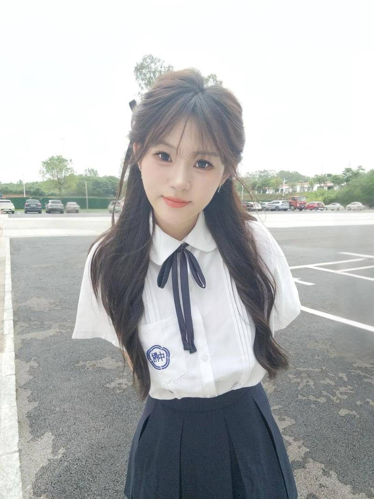 级青春亮眼元气又百搭开元棋牌学院穿搭再升